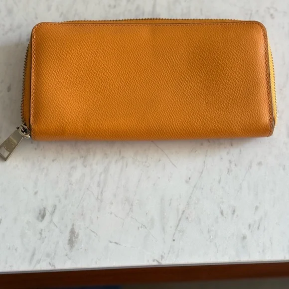 Coach Zip Wallet - Picture 3 of 11